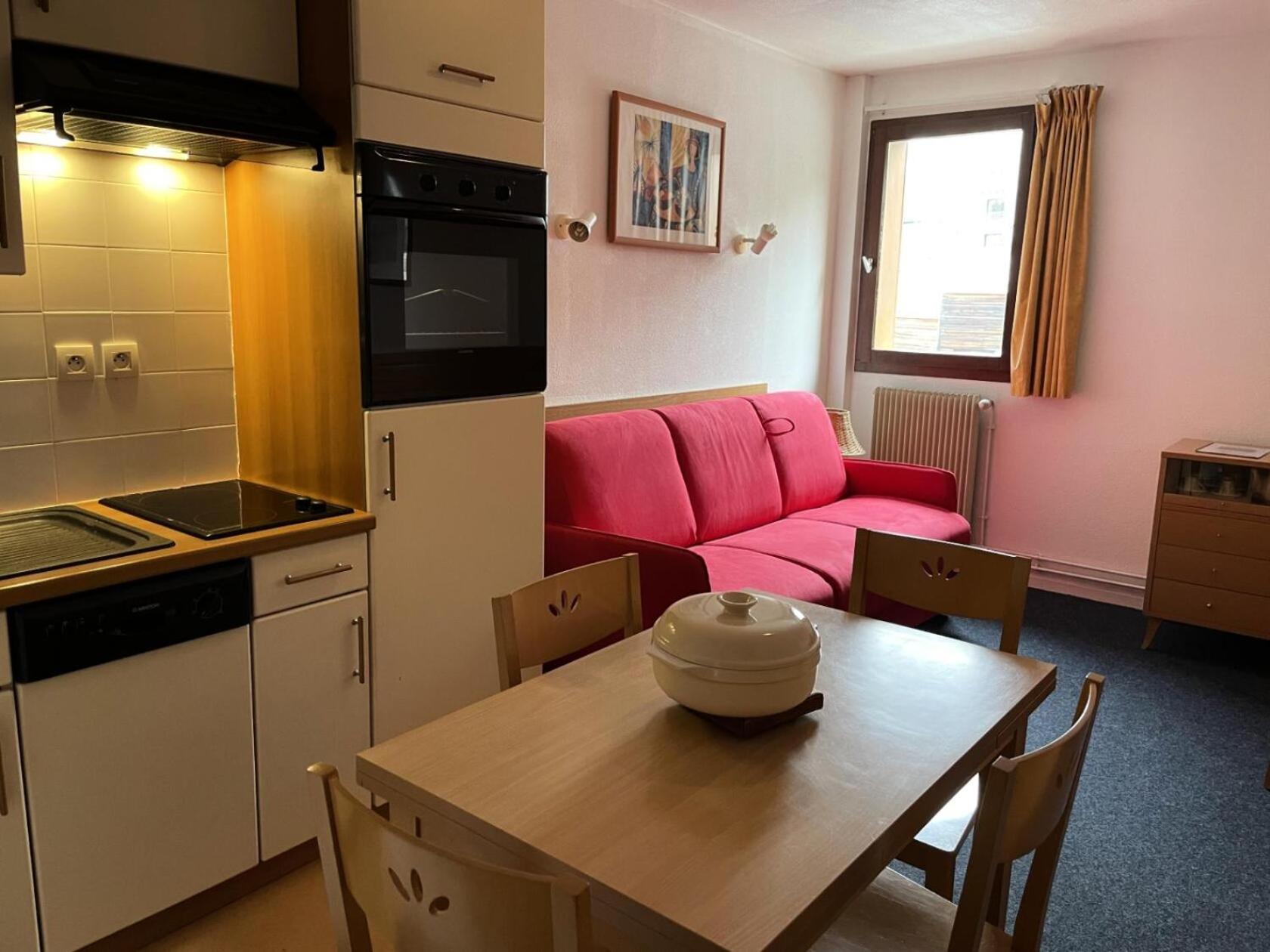 Le - Piscine 12 - Pour 4 Personnes Mae-8724 Apartment