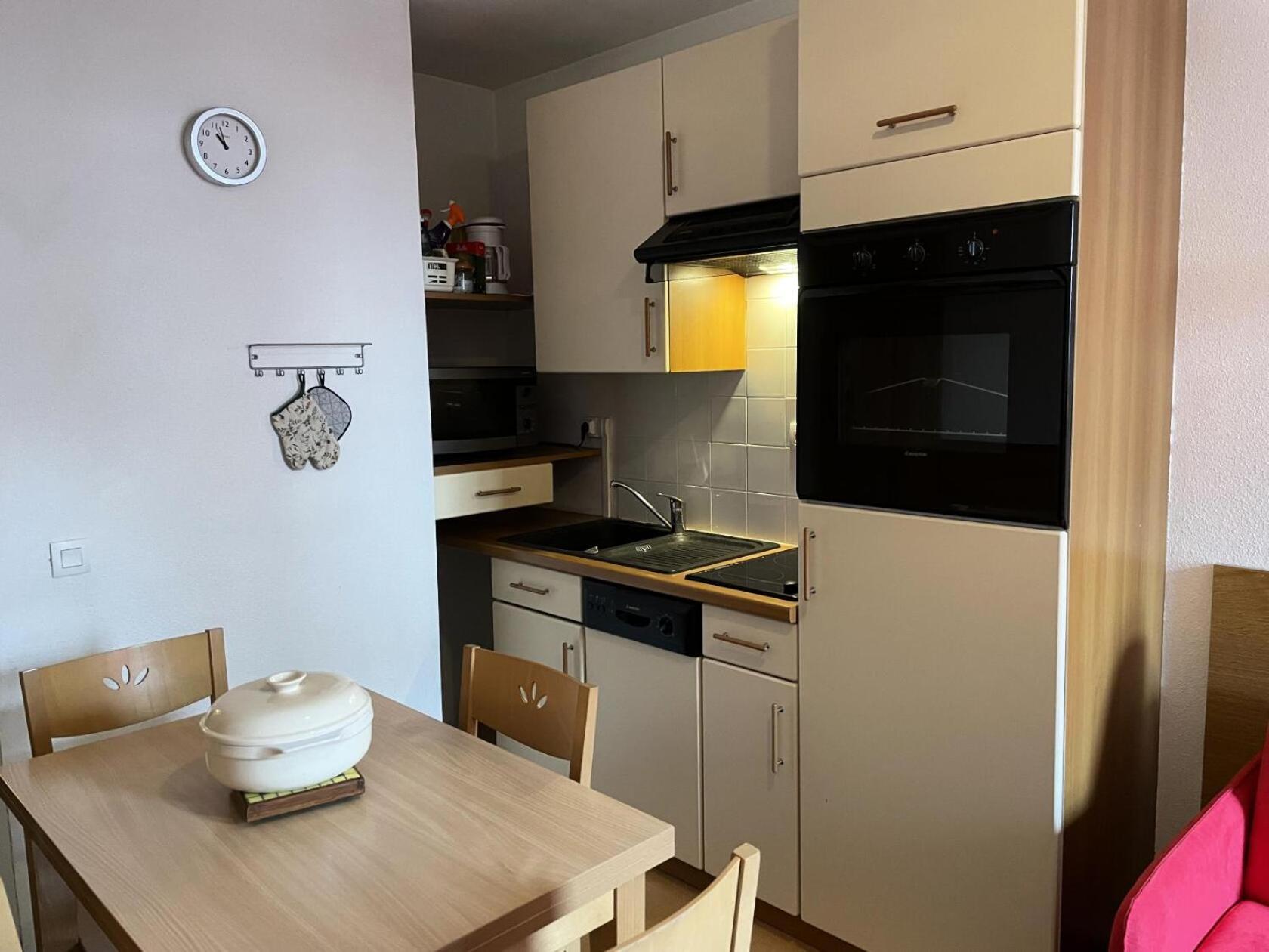 Le - Piscine 12 - Pour 4 Personnes Mae-8724 *